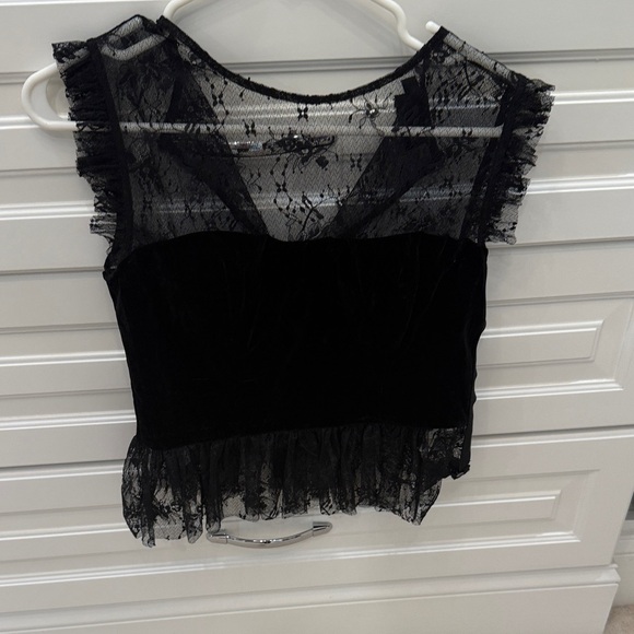 Vici Black Lace Sleeveless Blouse - Picture 1 of 2